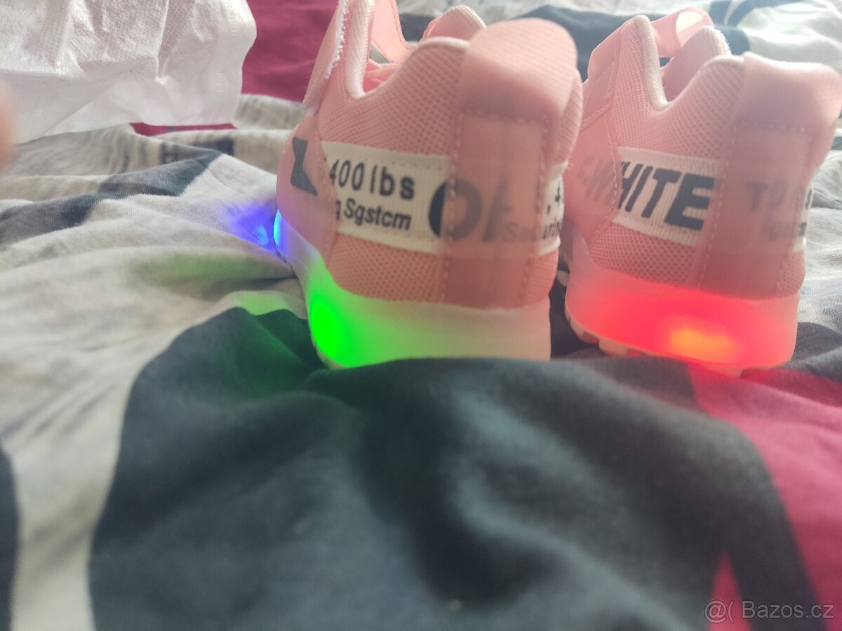 Dětské svítící boty - 5