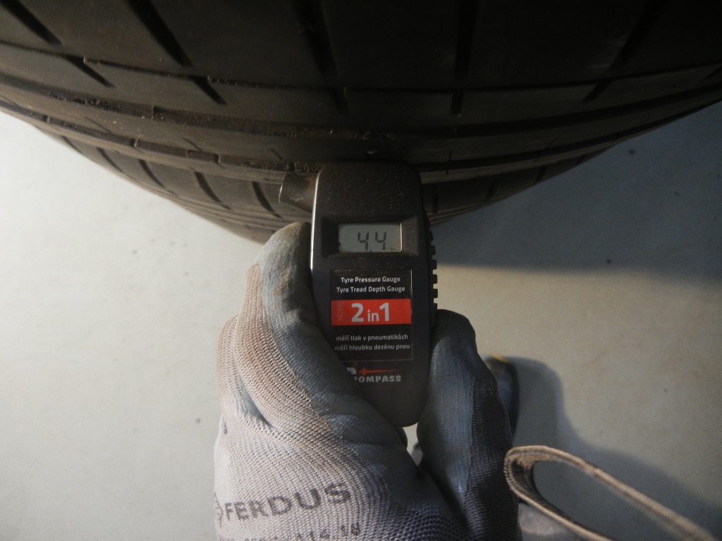 Letní pneu Vredestein 245/45R19 - 5