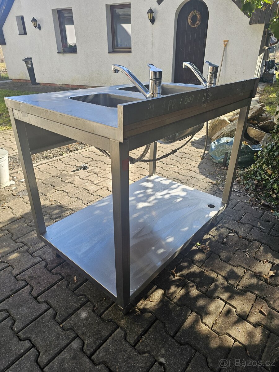 Nerezový dvoudřez - 5