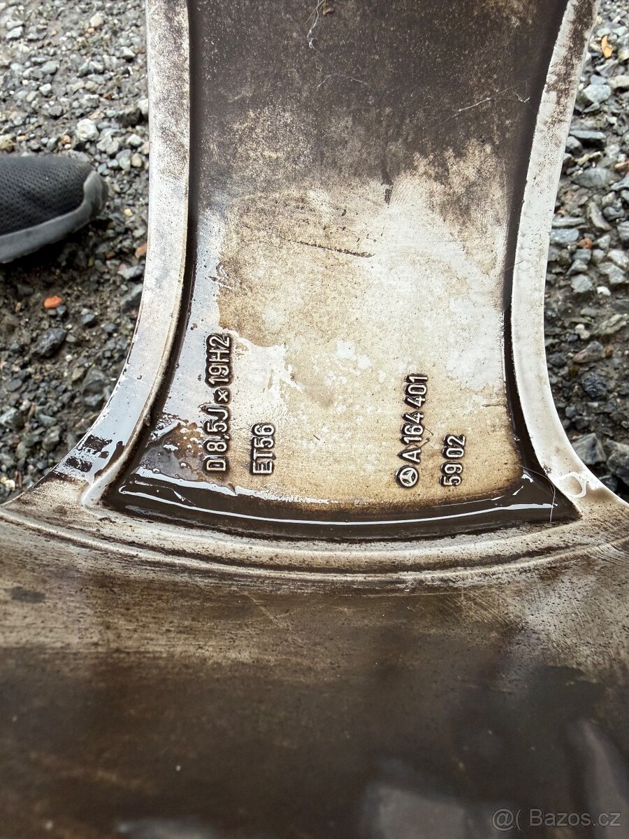 Kola mercedes GL - 5