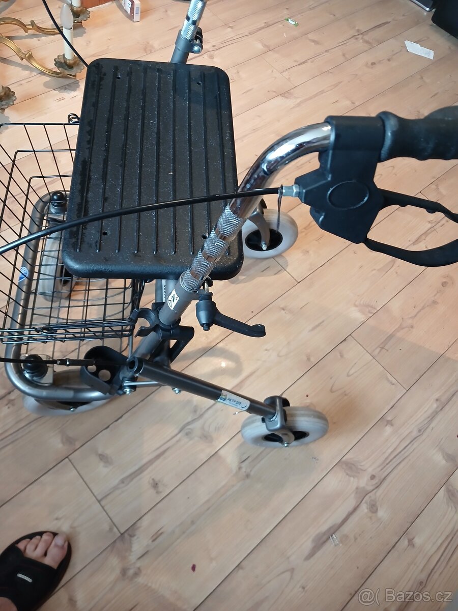 Chodítko pro senjory - 5