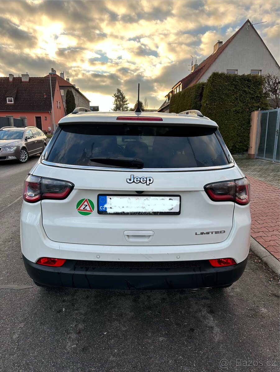 Prodam Jeep Compass 1.3 T-GDi 2021 Najeto: 33 000 km • - 5