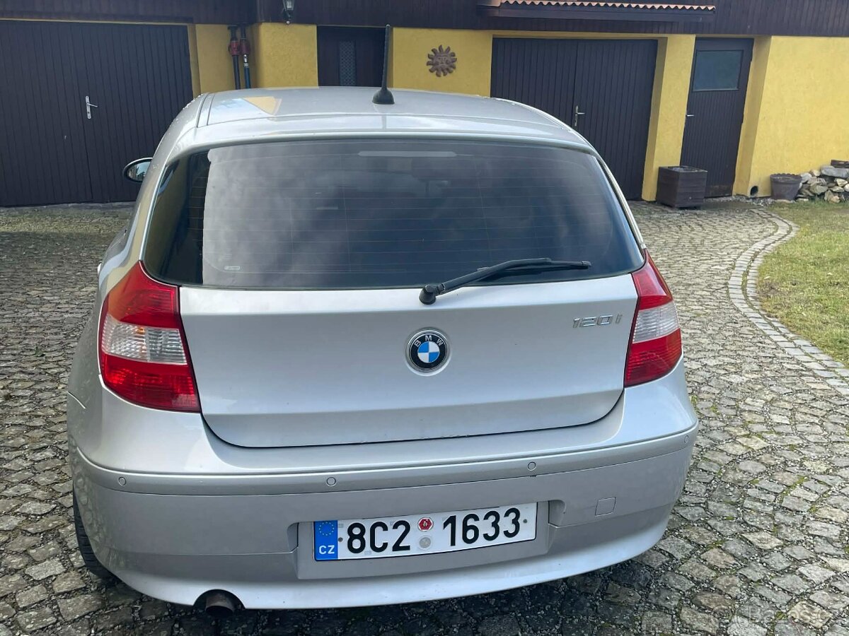 BMW 120 i E87 - 5
