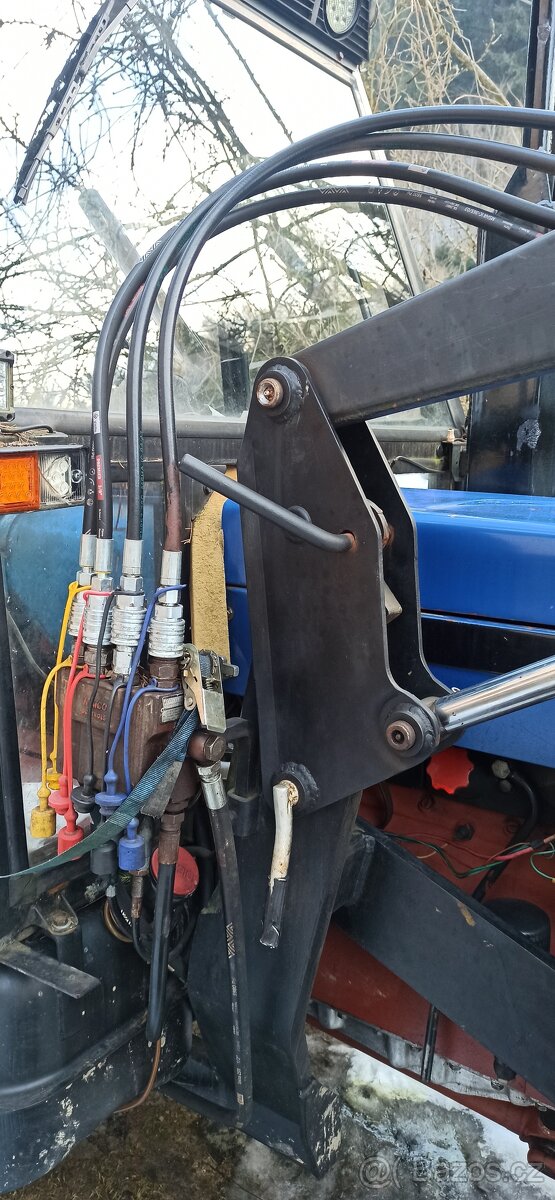 Zetor 7245 s nakladačem - 5