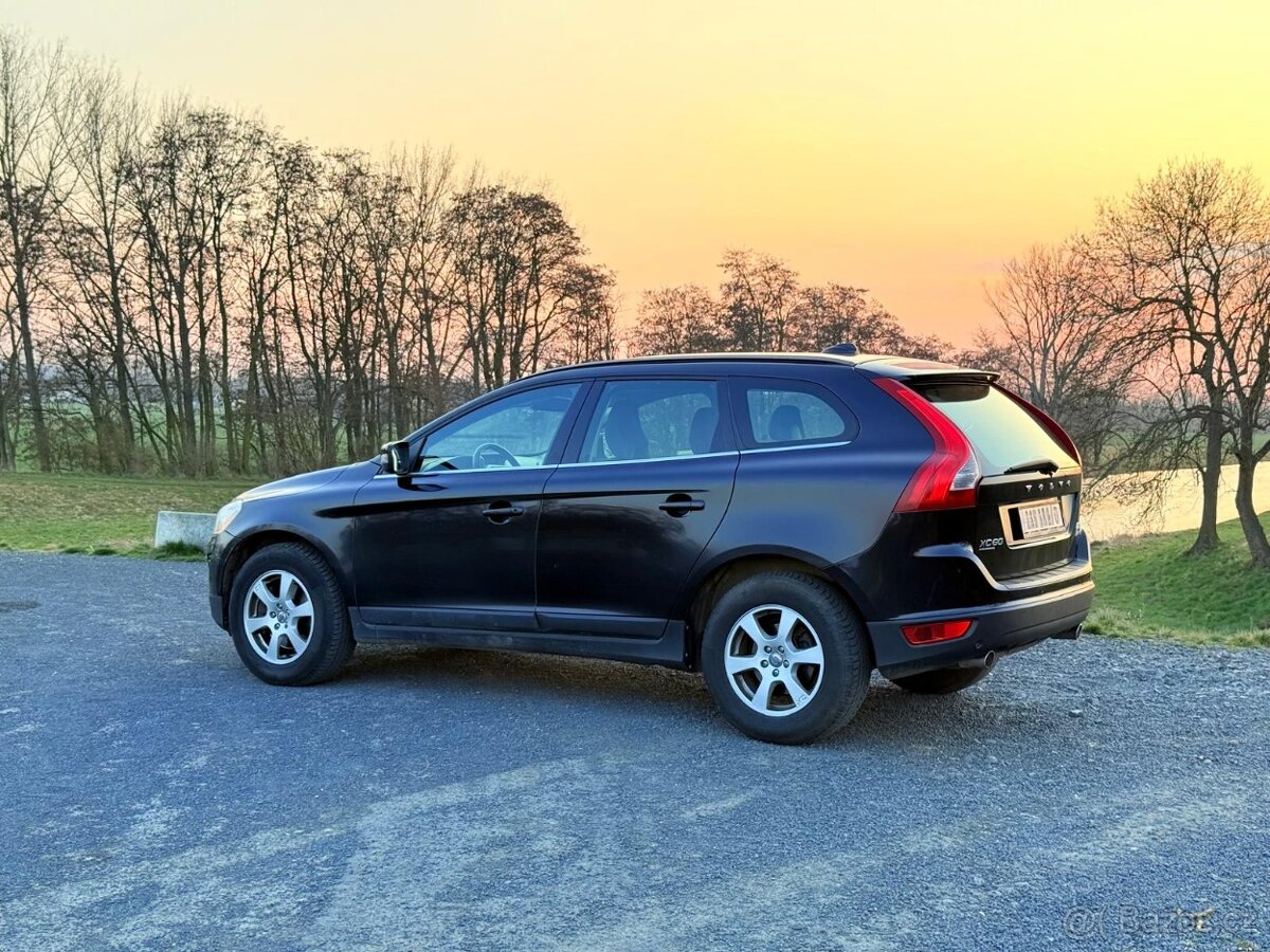 VOLVO XC60 2.4D D5 151KW - 5