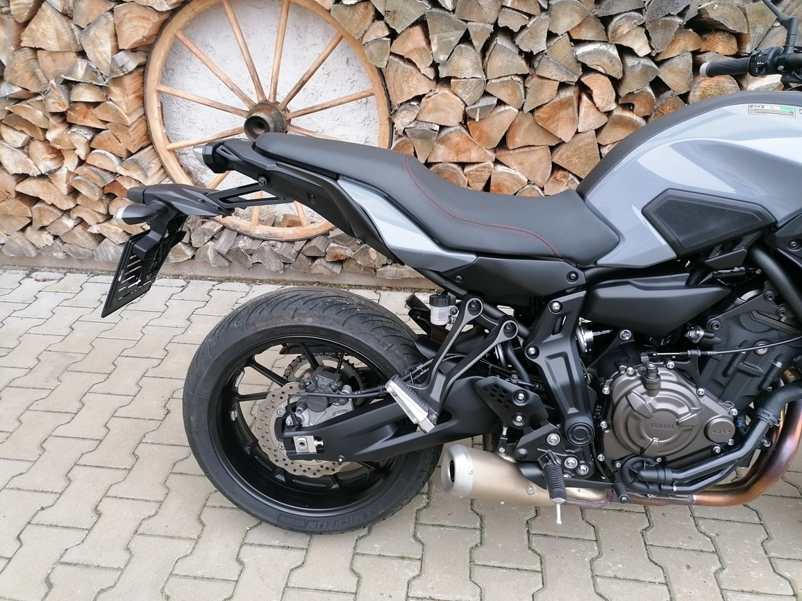 YAMAHA TRACER 7 / 700 - 5