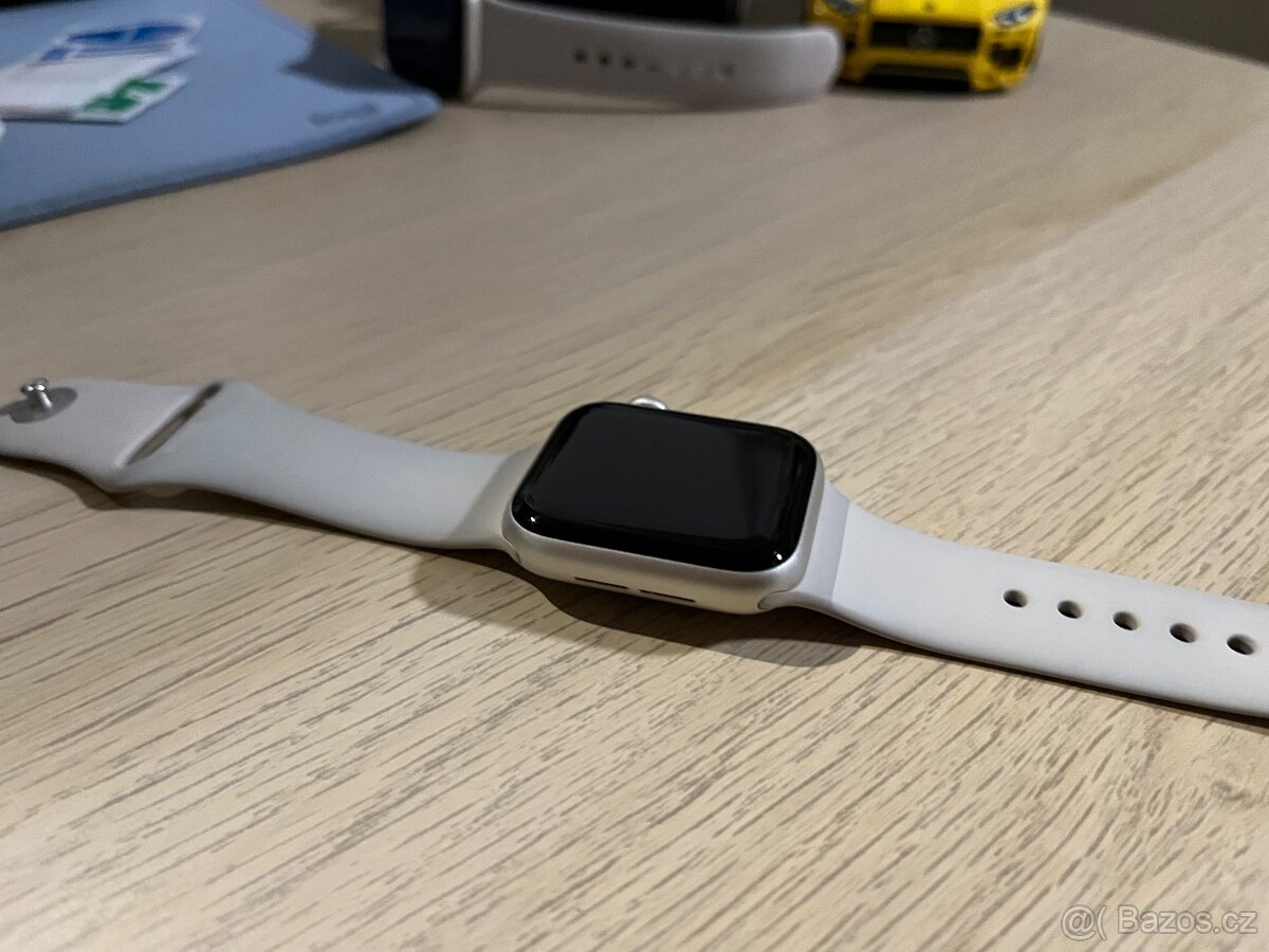 Apple Watch SE2 , 40mm starlight, záruka - 5