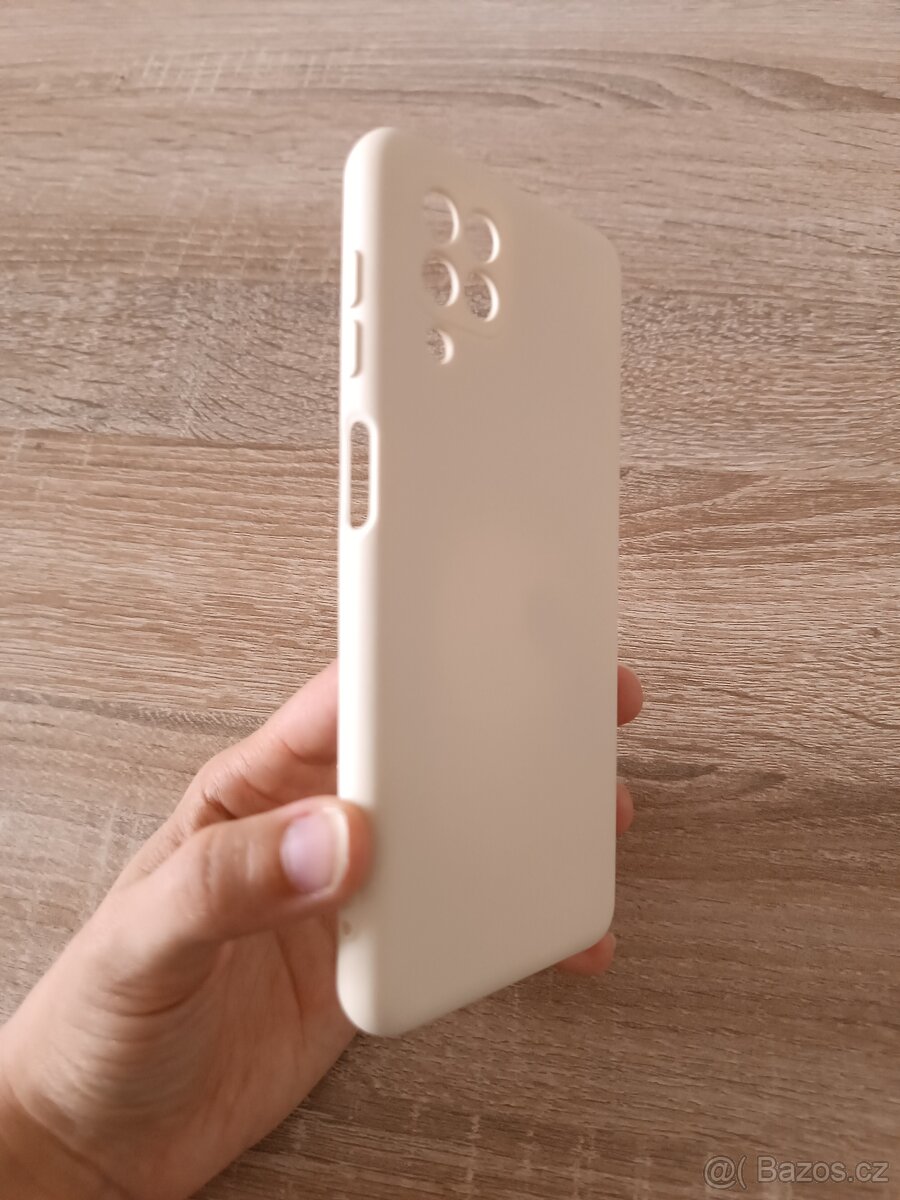 Kryt YIRSUR pro Samsung Galaxy M32 4G - 5