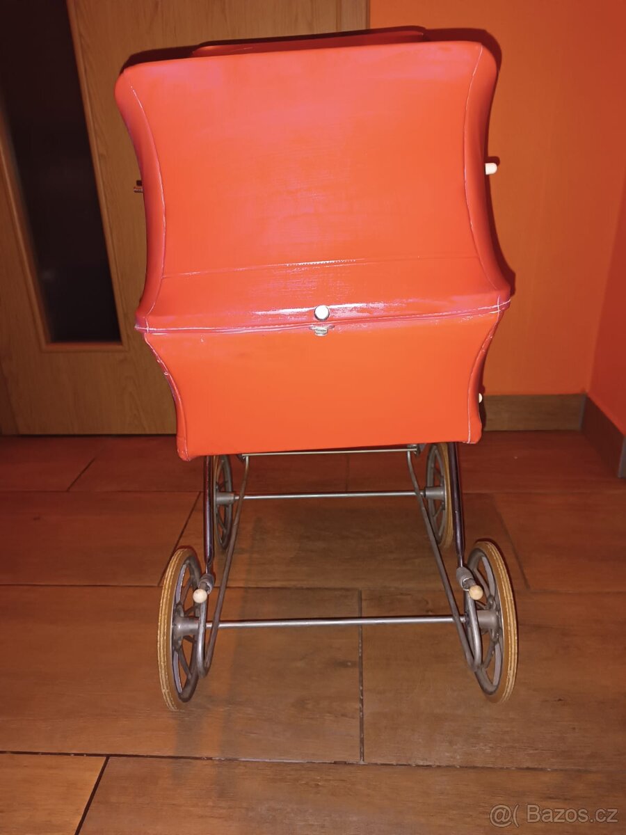 Retro dětský kočárek pro panenky - 5