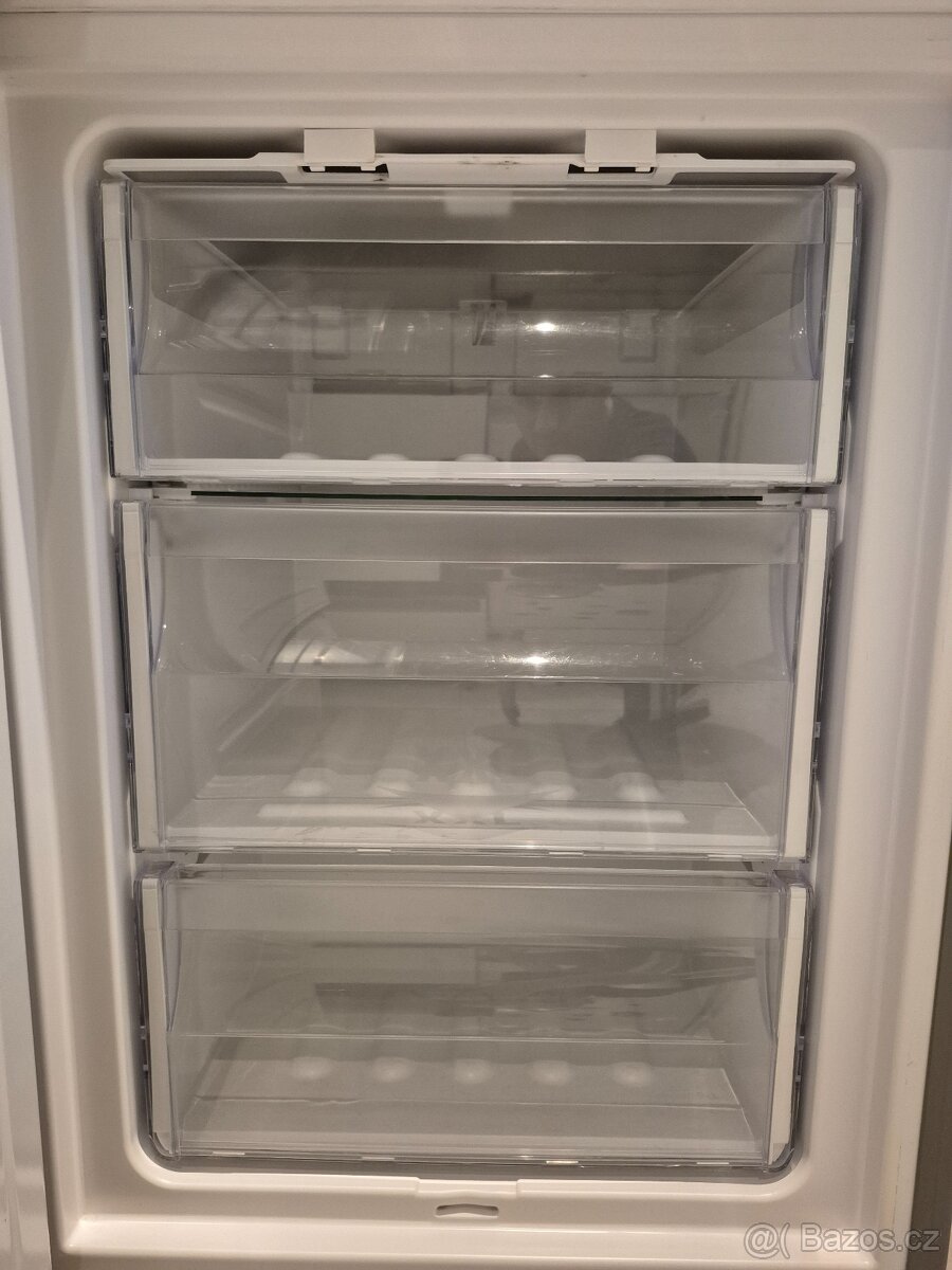 Lednice Whirlpool - 5