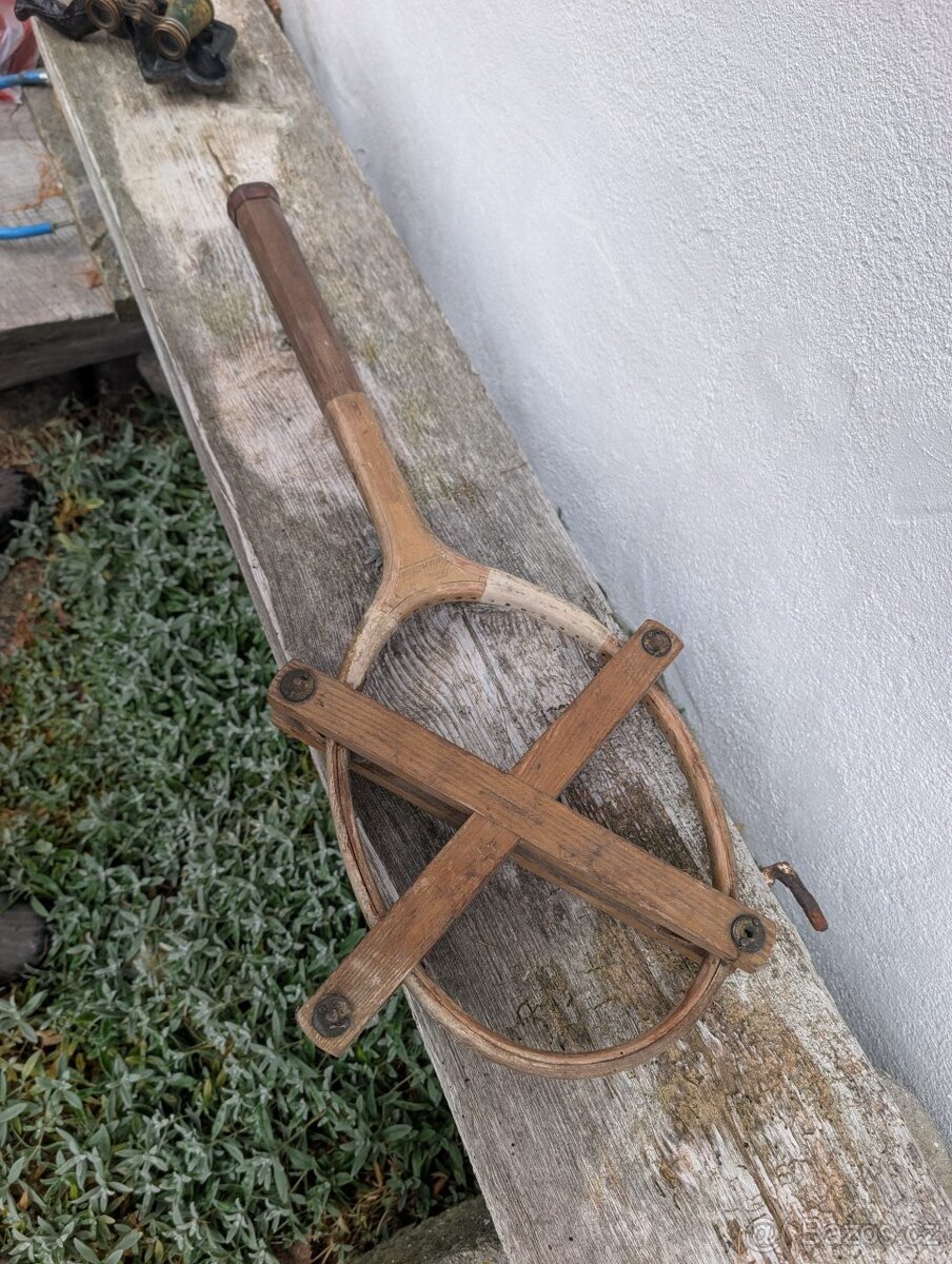 dekorace retro tenisova raketa - 5