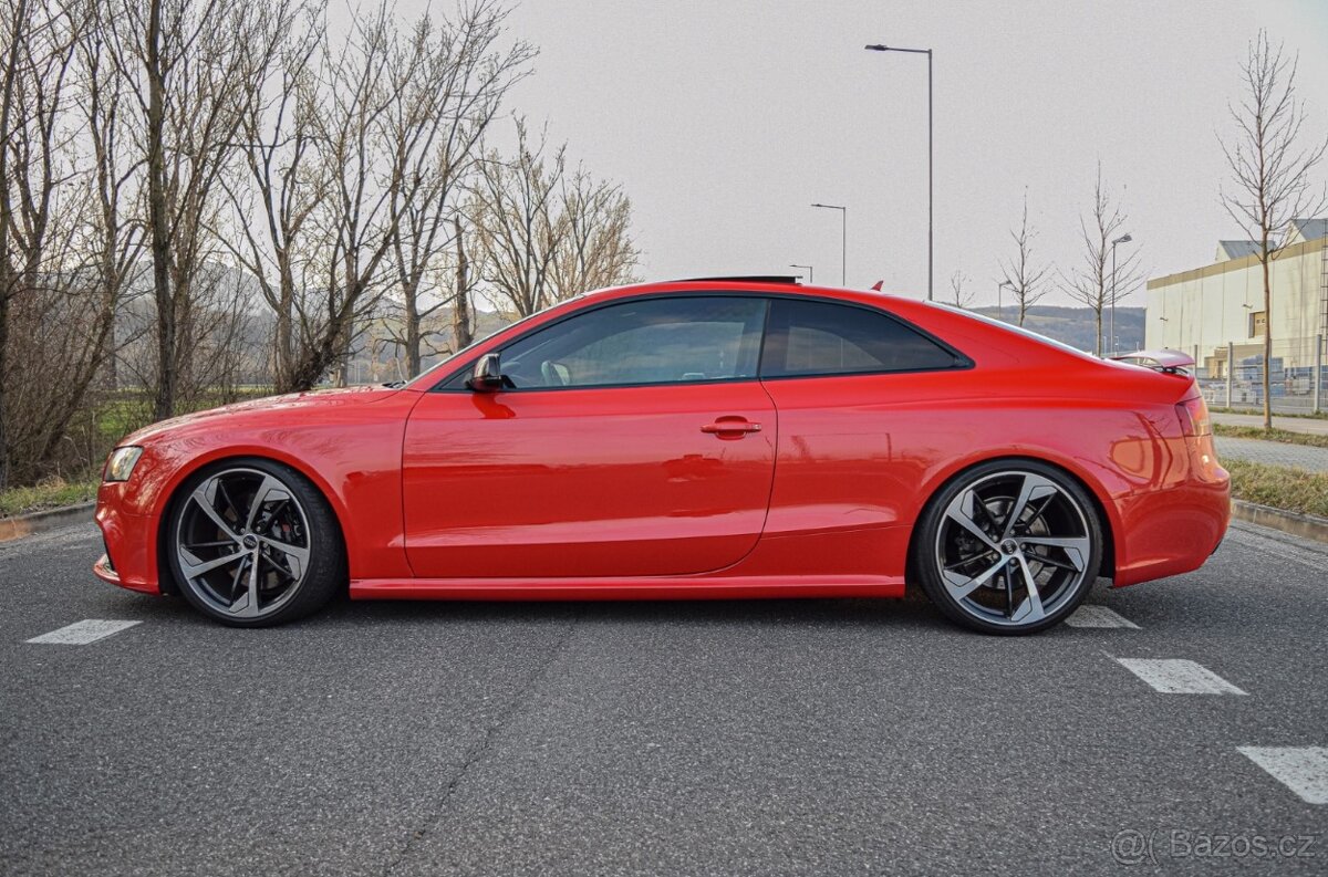 Audi RS5 V8 quattro - 5