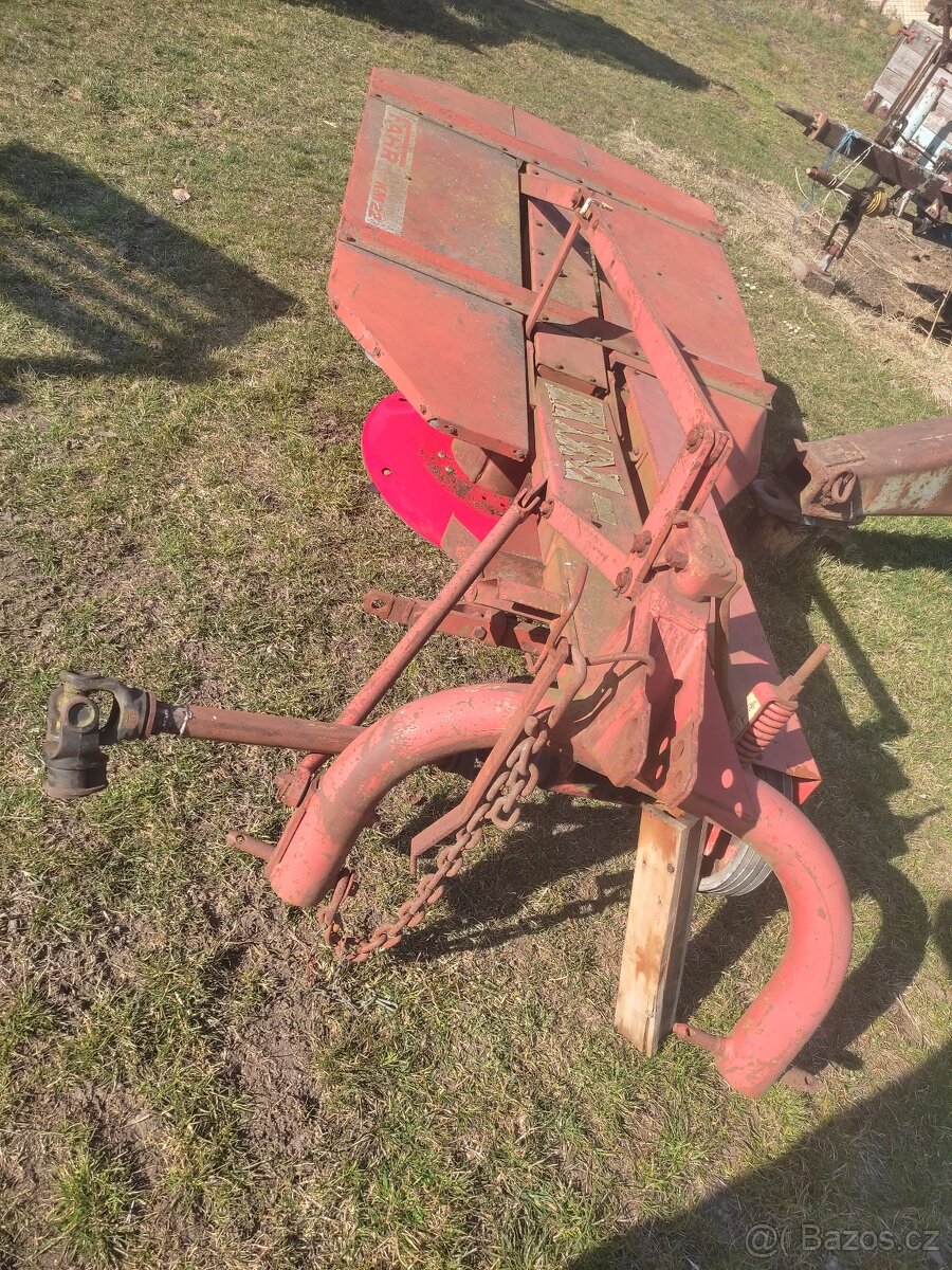 Rotační sekačka Deutz fahr Km 22. - 5