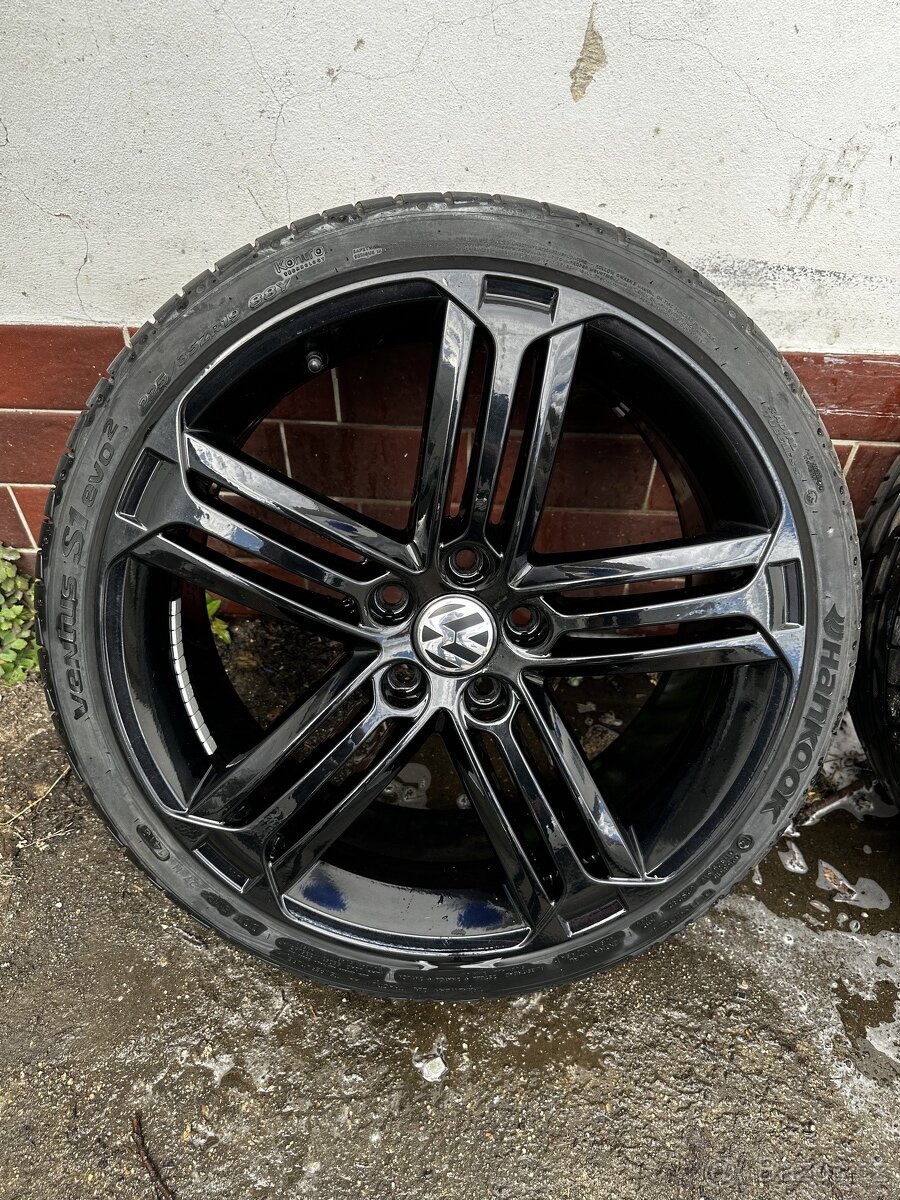 Sada kol Volkswagen Talladega včetně pneu 5x112 ET50 8Jx19 - 5