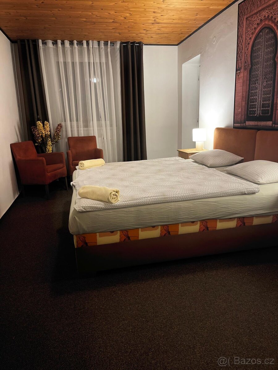 Dárkový voucher - ubytování s večeří pro 2 - 5