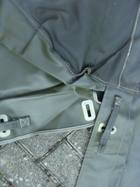 UAZ 469 - plachta gumová zánovní. - 5