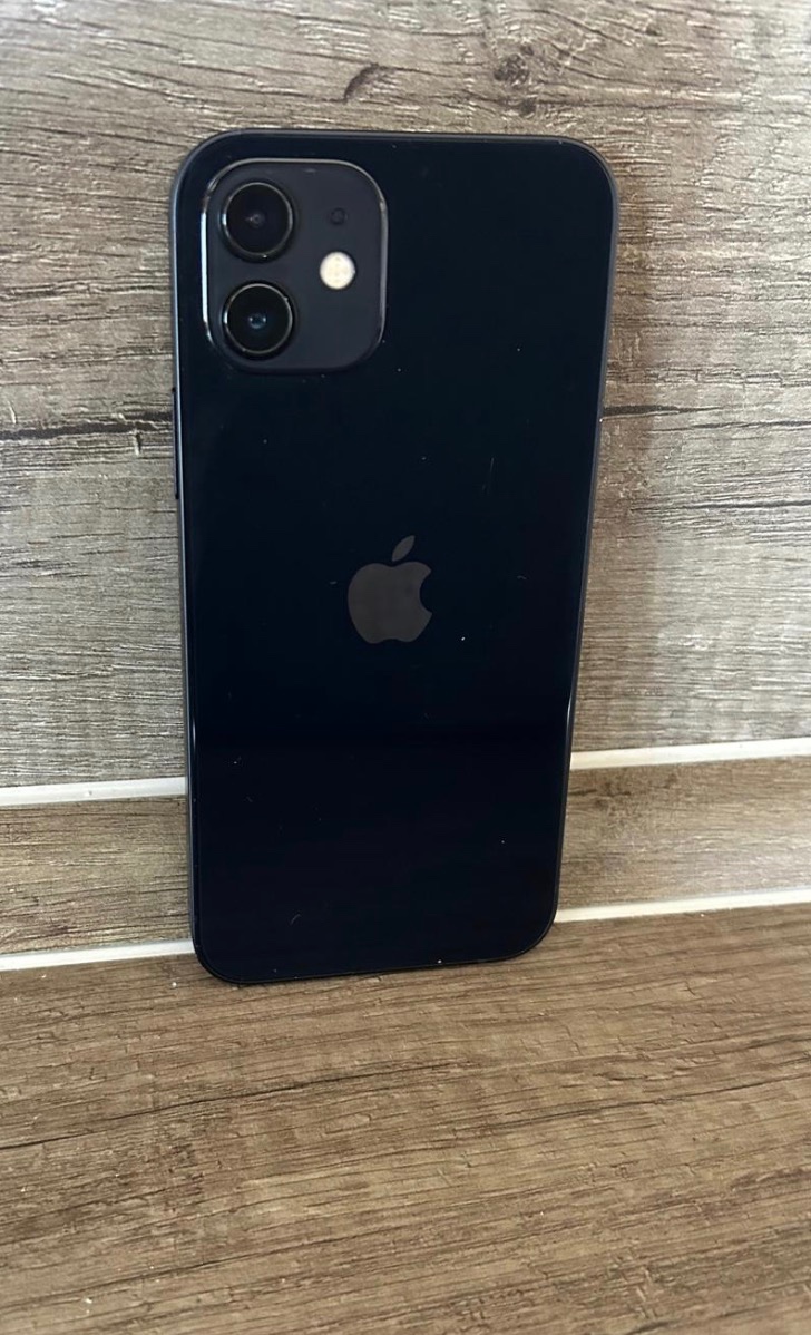 iPhone 12 černý 128 GB - 5