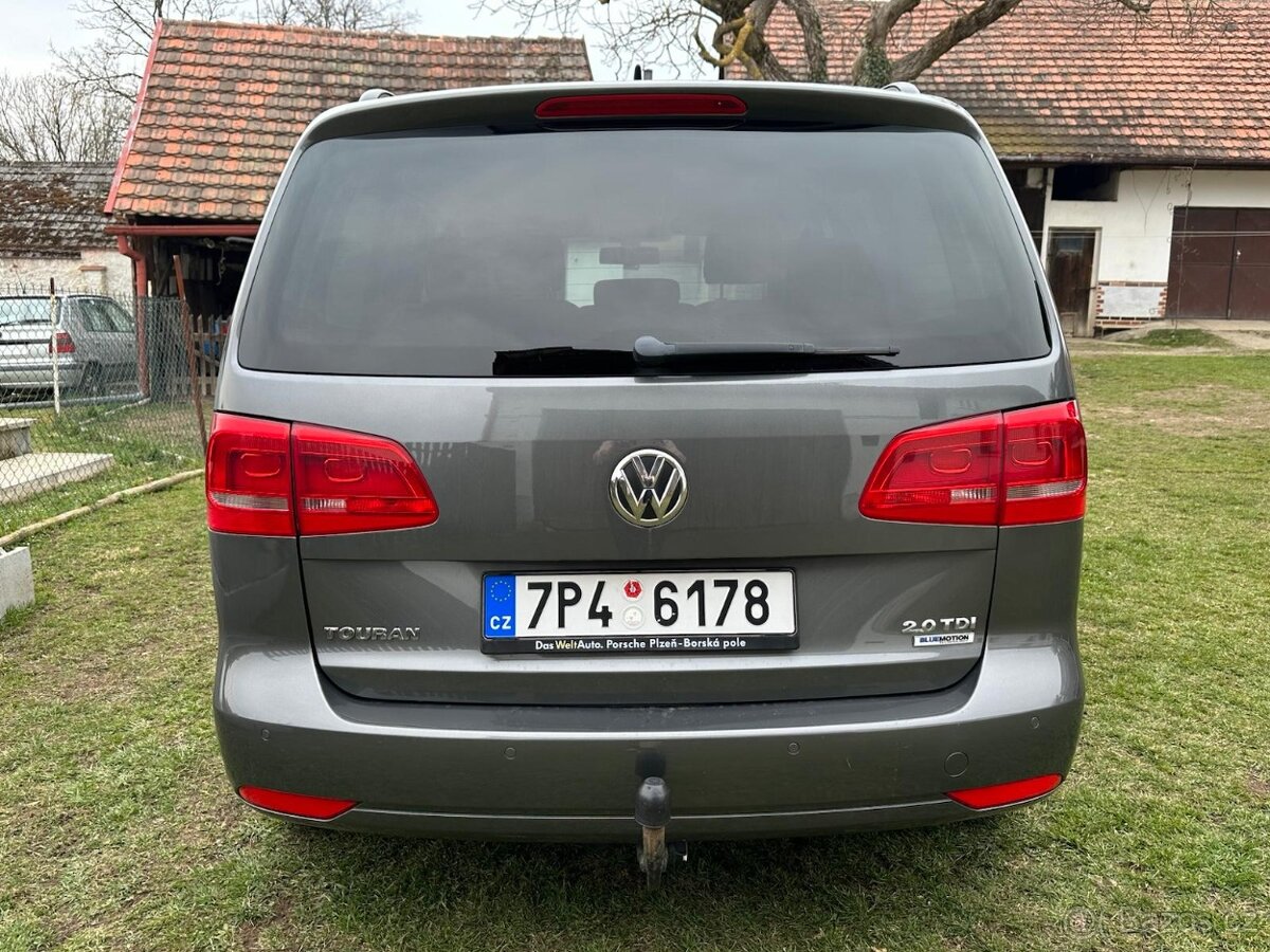 Volkswagen Touran - 5