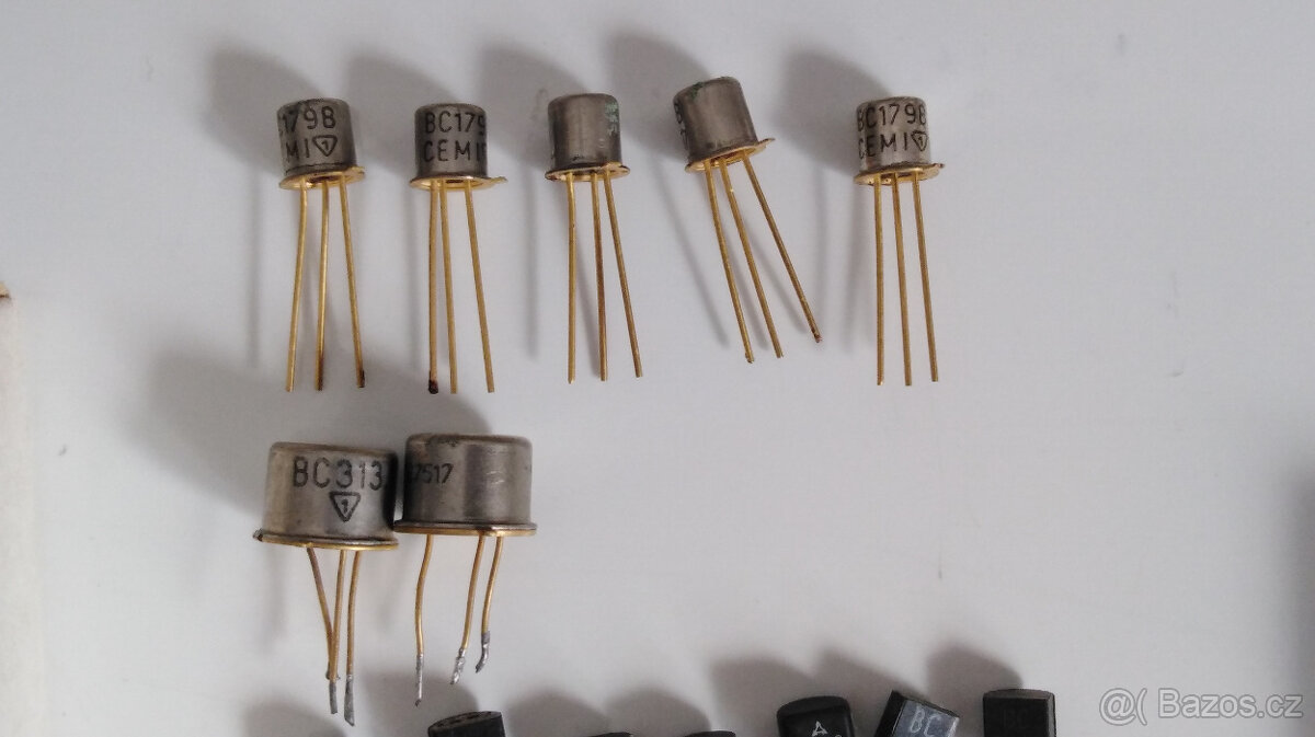 Konvolut tranzistory po radio opraváři (AF116 a jiné) - 5