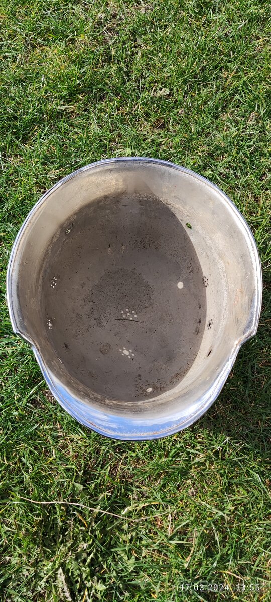 Práva pochromovaná přilba z 2. sv. války - 5