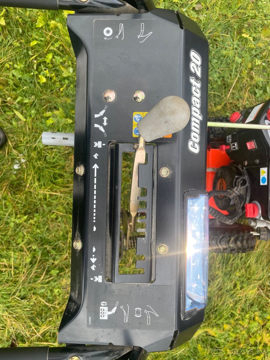 Sněžná fréza Ariens Compact 20 - 5