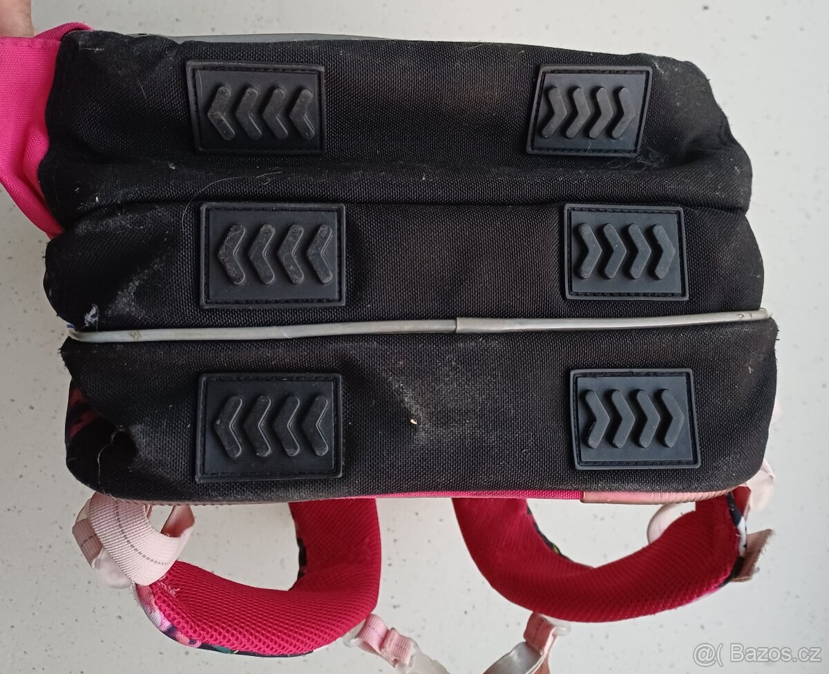 Brašna + penál + 2 knížky - 5