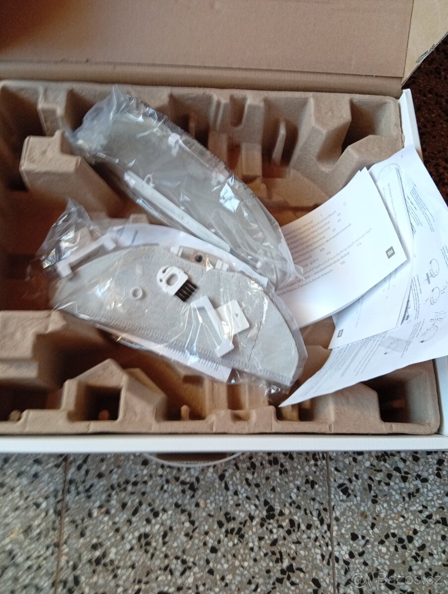 Prodám robotický vysavač Mi Robot Vacuum-Mop Essential - 5