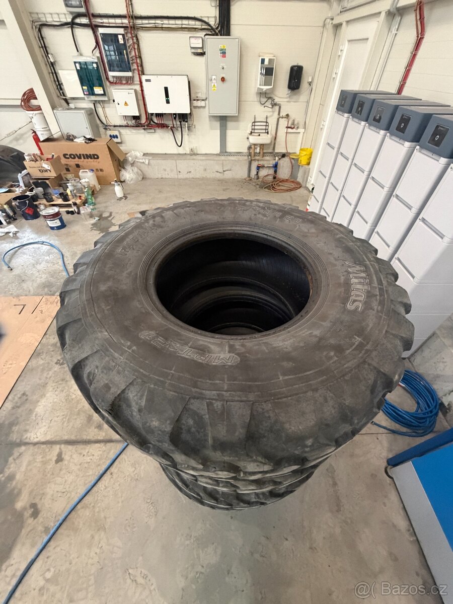 Mitas 405/70 R20 - 5