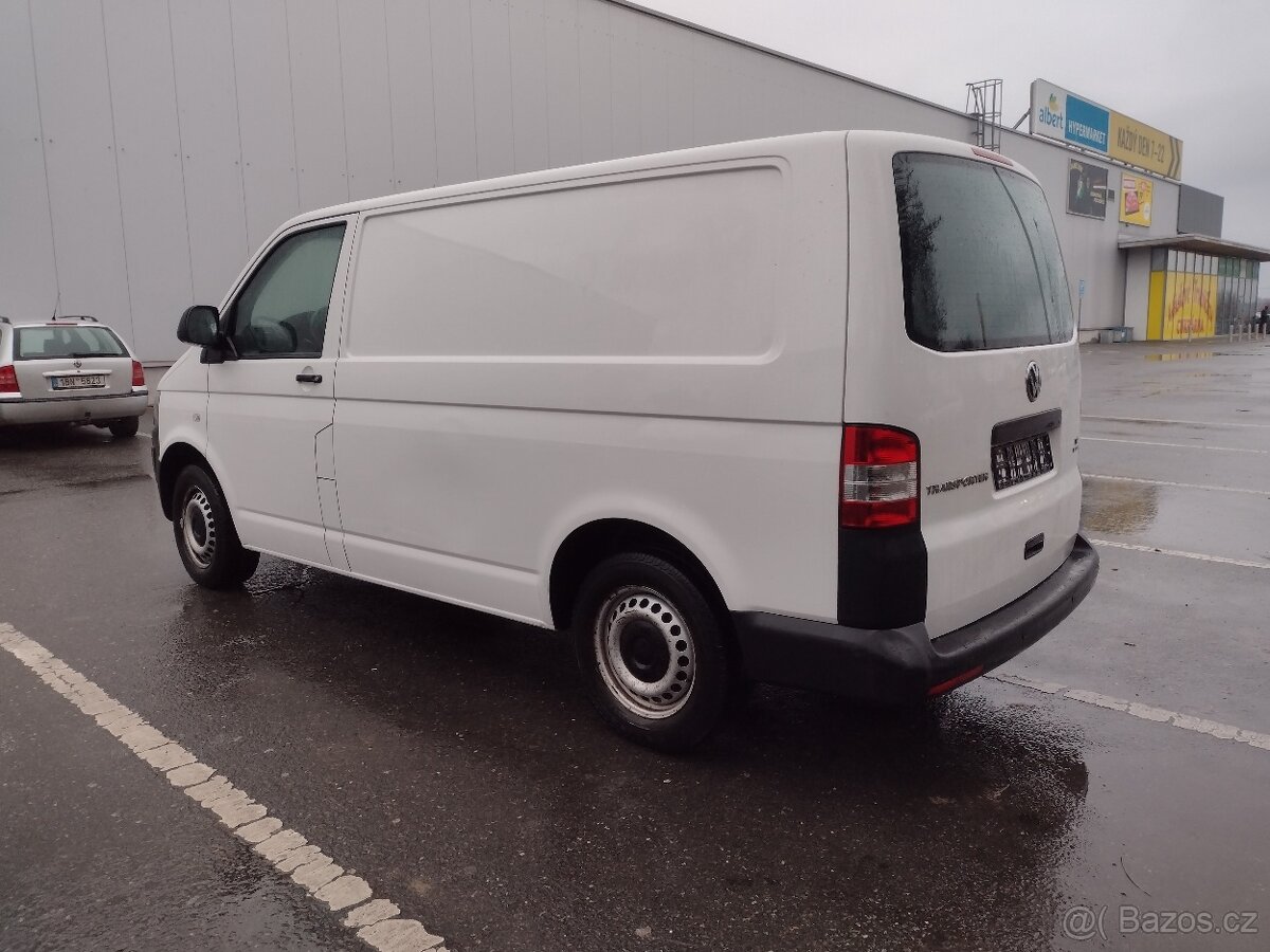 Volkswagen Transporter T5.1 2.0TDI - 5