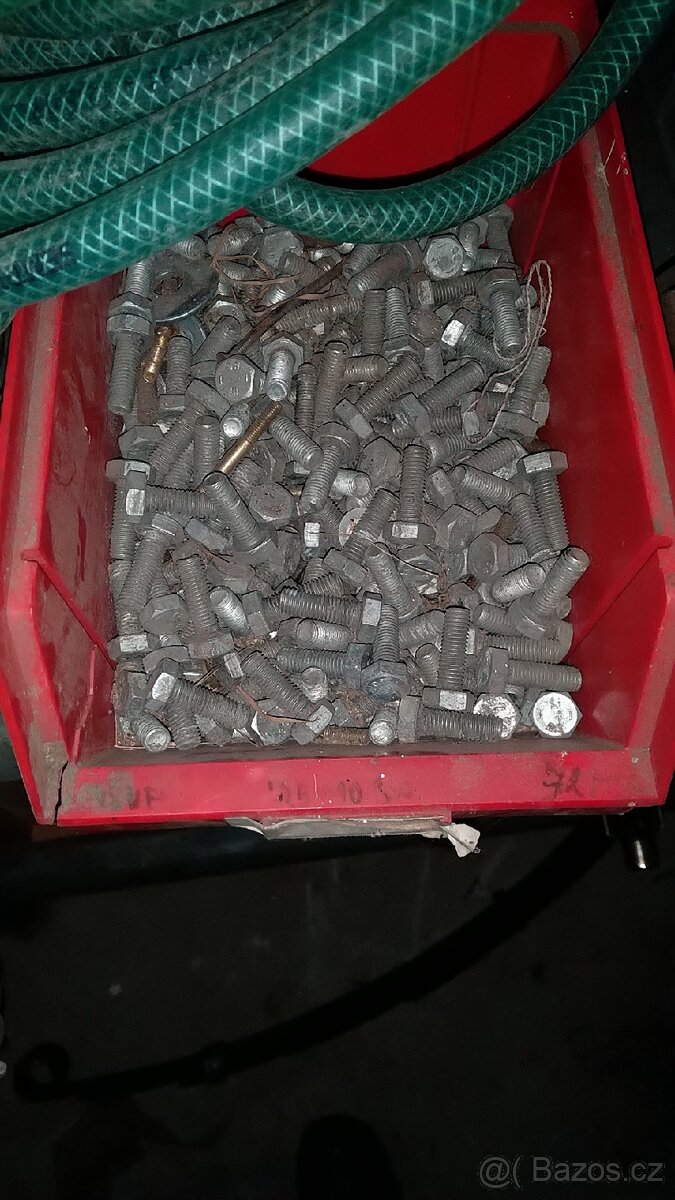 Šrouby , spojovací materiál, matky kol - 5