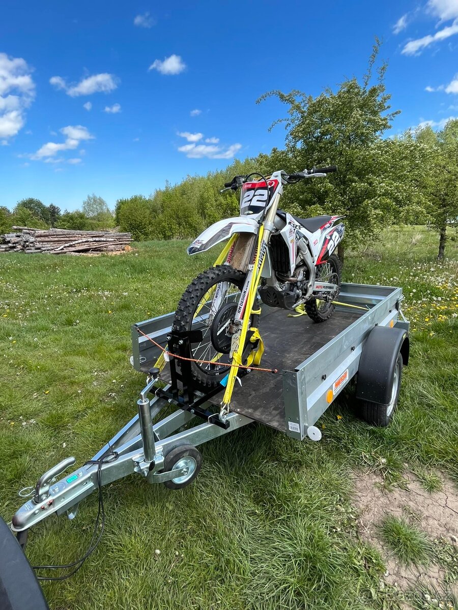 Transportní Motostojan