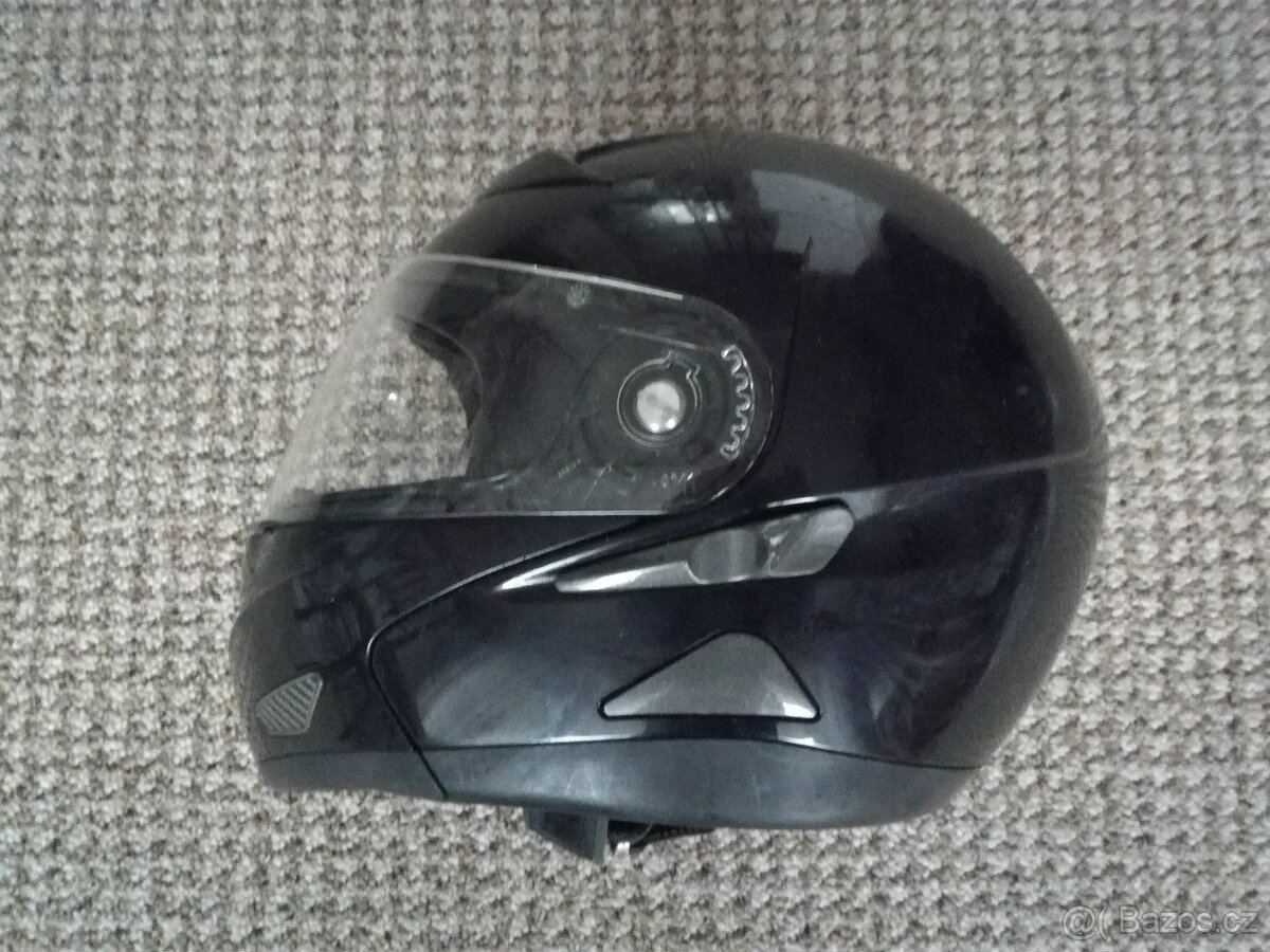 Motorkářské helmy - 5