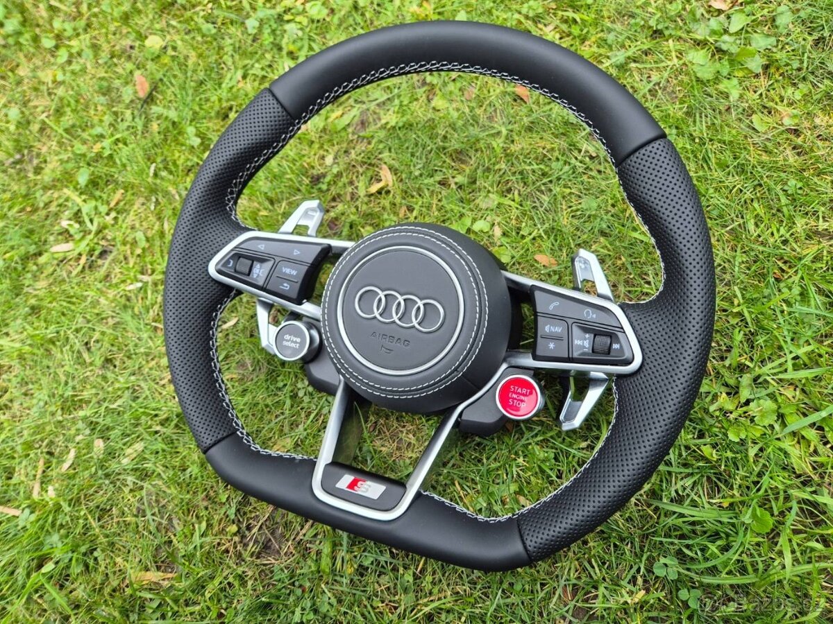 AUDI R8 VOLANT SPORTOVY - START/STOP - DRIVE SELECT - 5