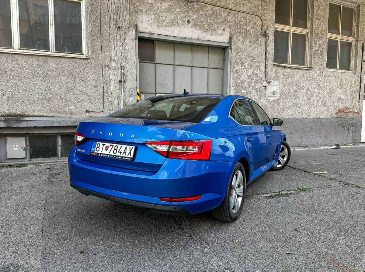 Škoda Superb 2.0 TDI SCR Style DSG - 5