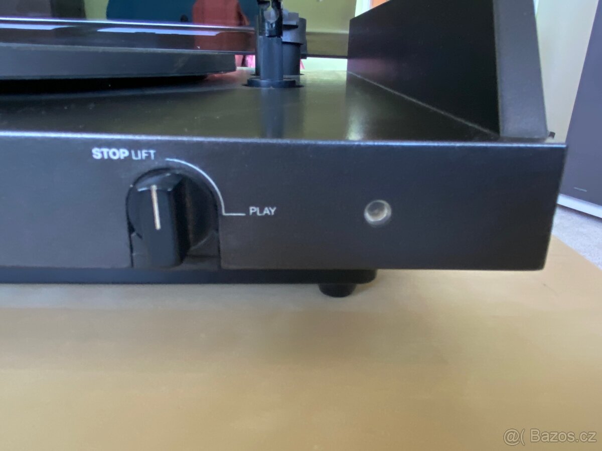 Gramofon NAD 5120 ( Tesla NC470 ) - 5