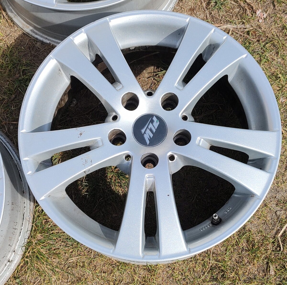 Alu kola 5x114,3 R16 - 5