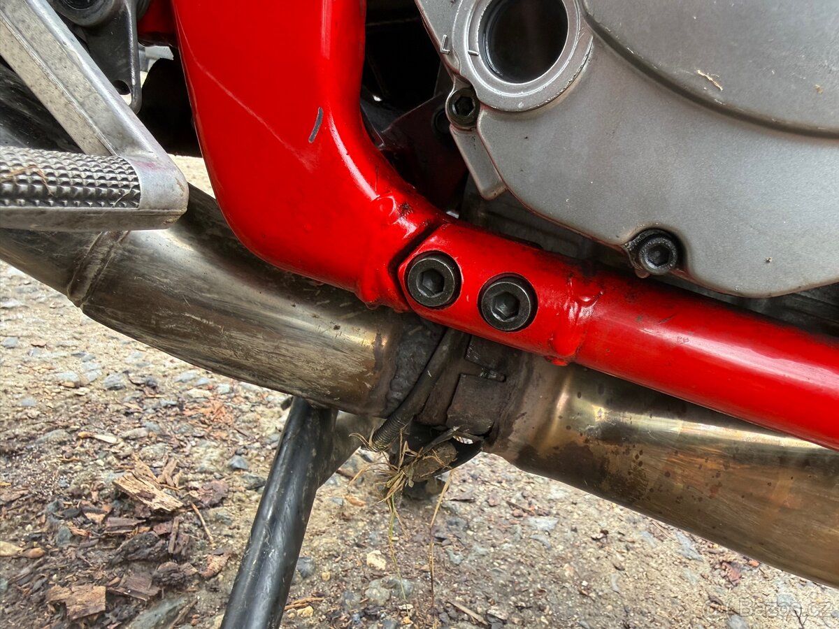 Suzuki bandit 600 - 5