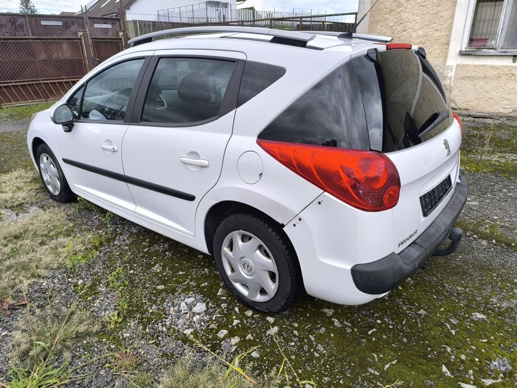 Peugeot 207 SW 1,4i 16v VTI 95 Urban Move - 5