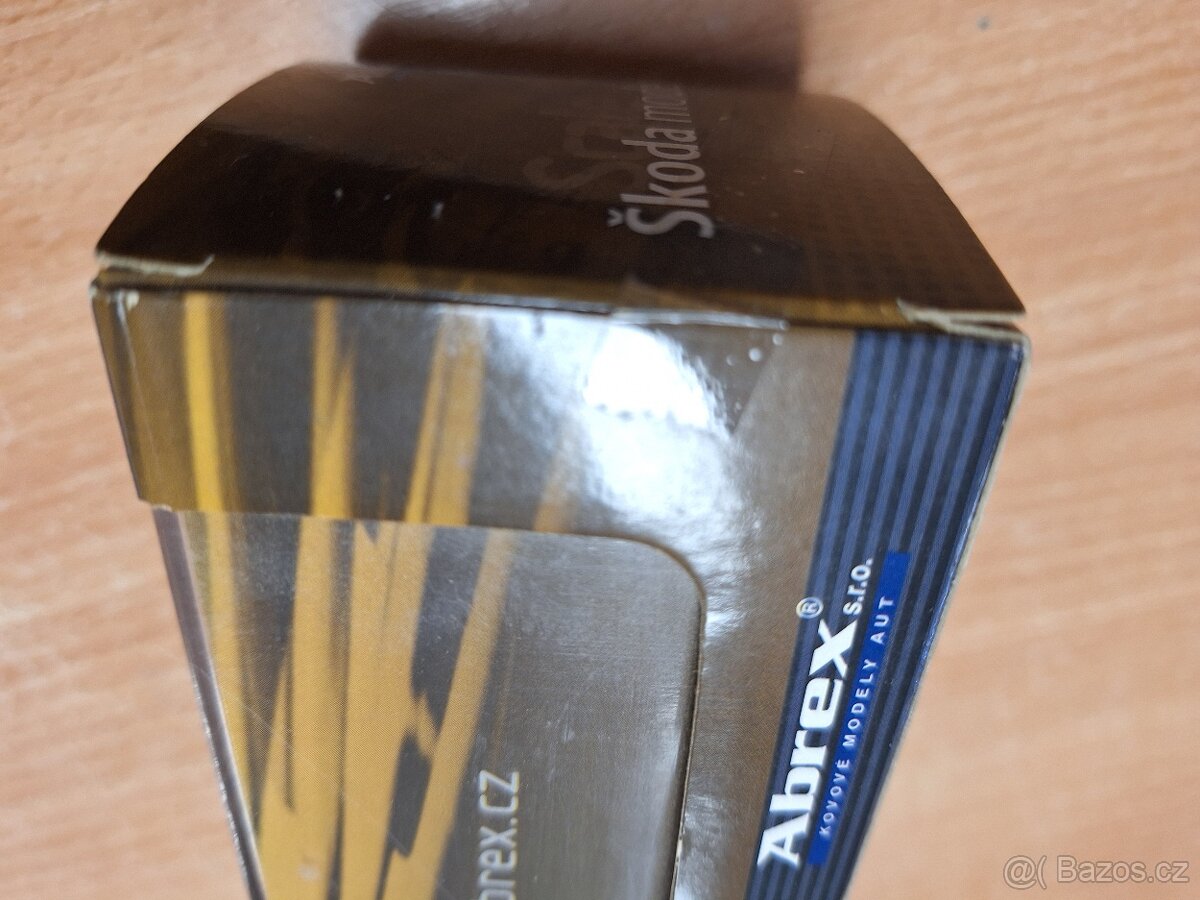 Škoda 120L VB - 1.edice bílé sloupky (Abrex)1:43 - 5