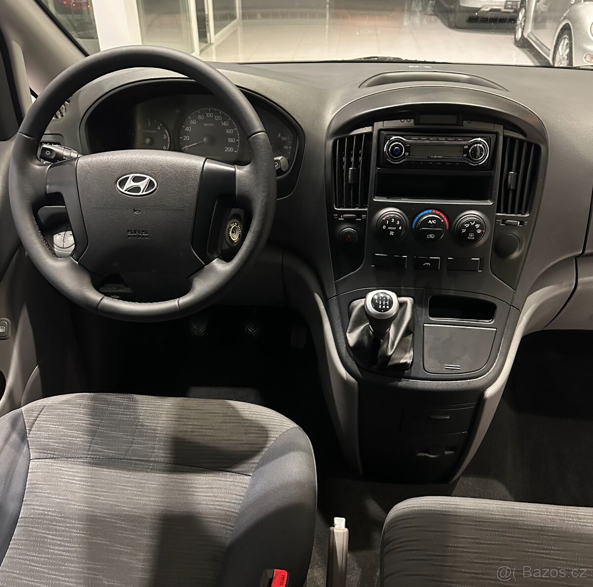 Hyundai H 1, 2.5 DIESEL Ojeté, 8/2011, 153 000 km - 5