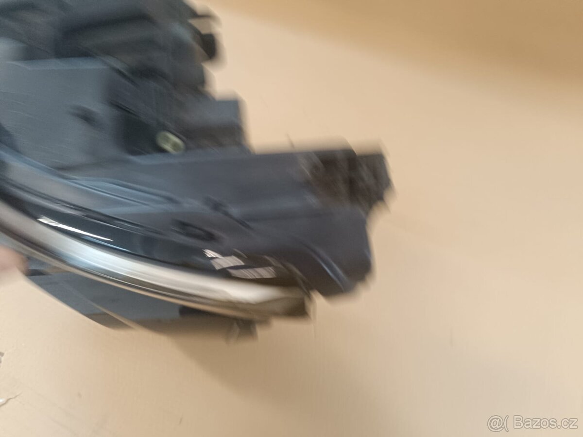 Citroen C4 X levý přední světlomet - 5