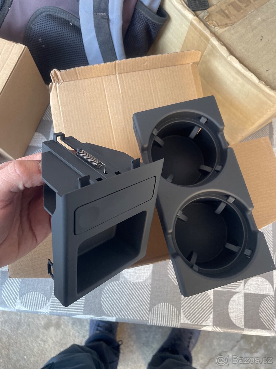 NÁPOJÁK BMW E46 - NOVÝ - 5