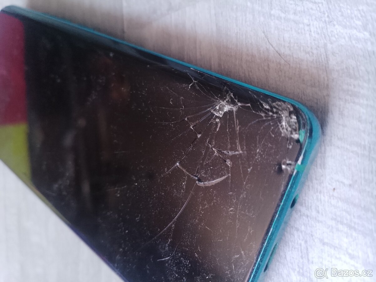 Moto E14 a Xiaomi Mi Note 10 na ND - 5