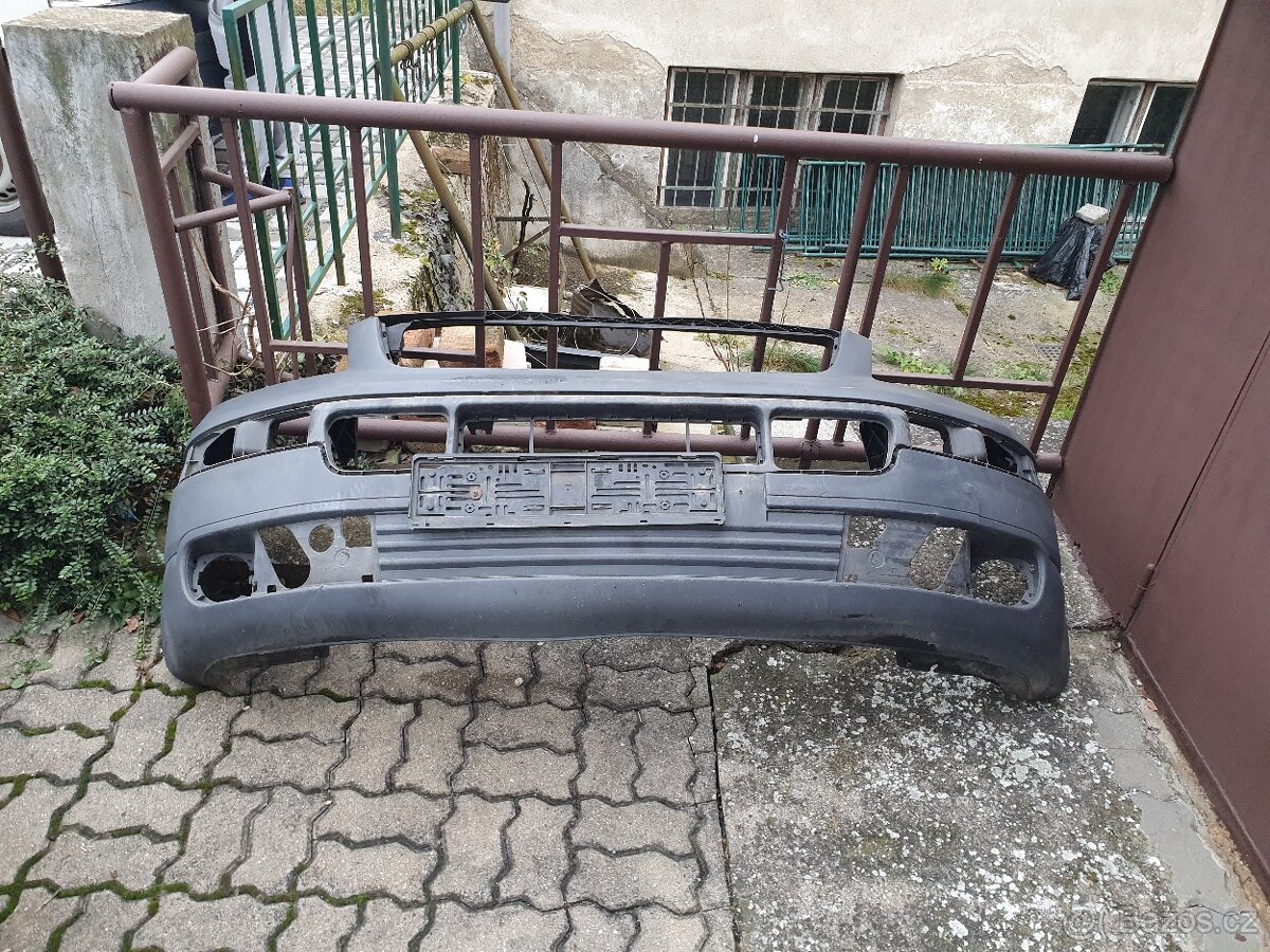 Přední nárazník originál Volkswagen Transportér T5 - 5