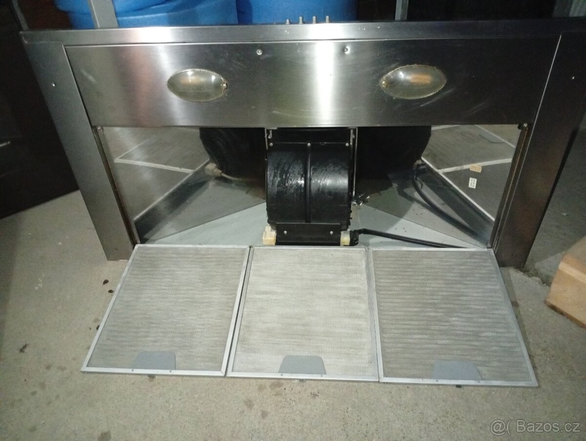 Nerezová digestoř - 5