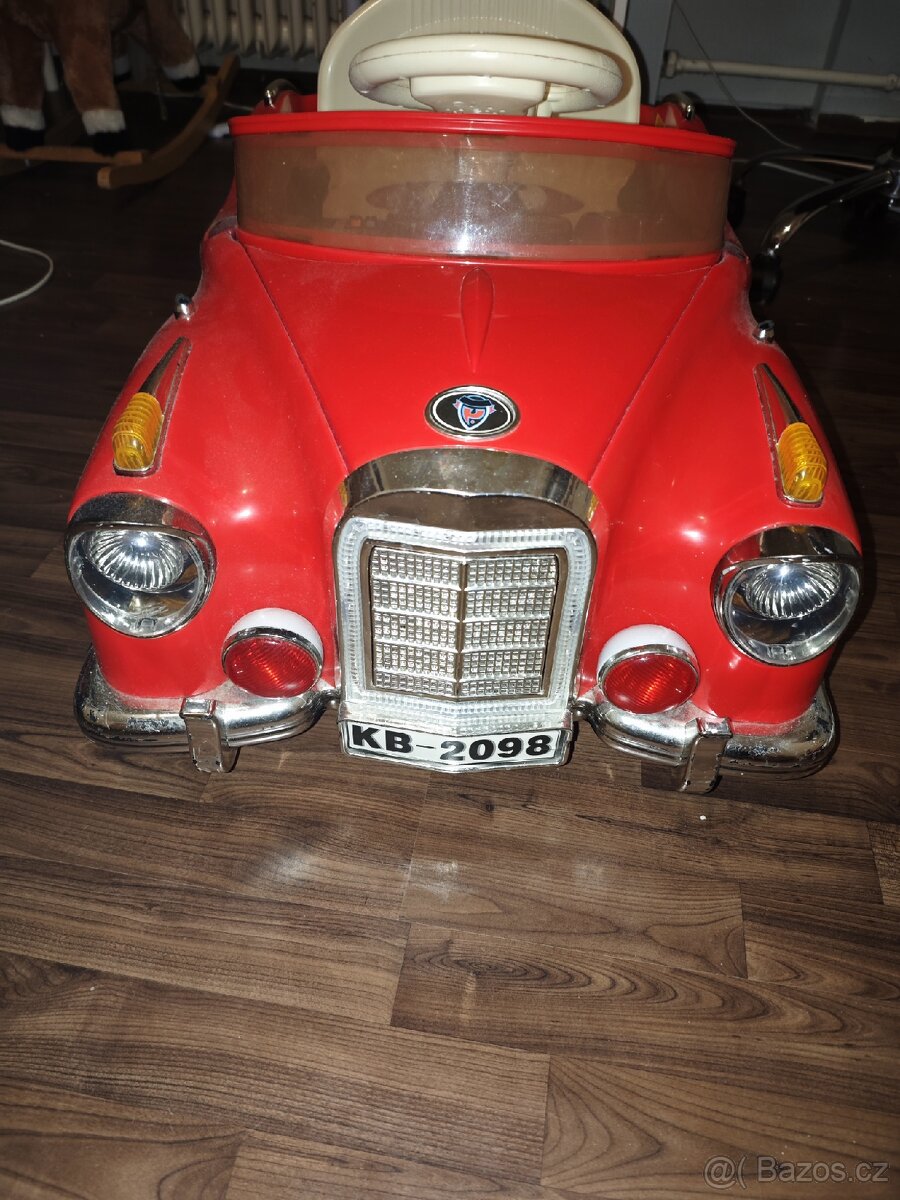 Elektrické retro autíčko - 5