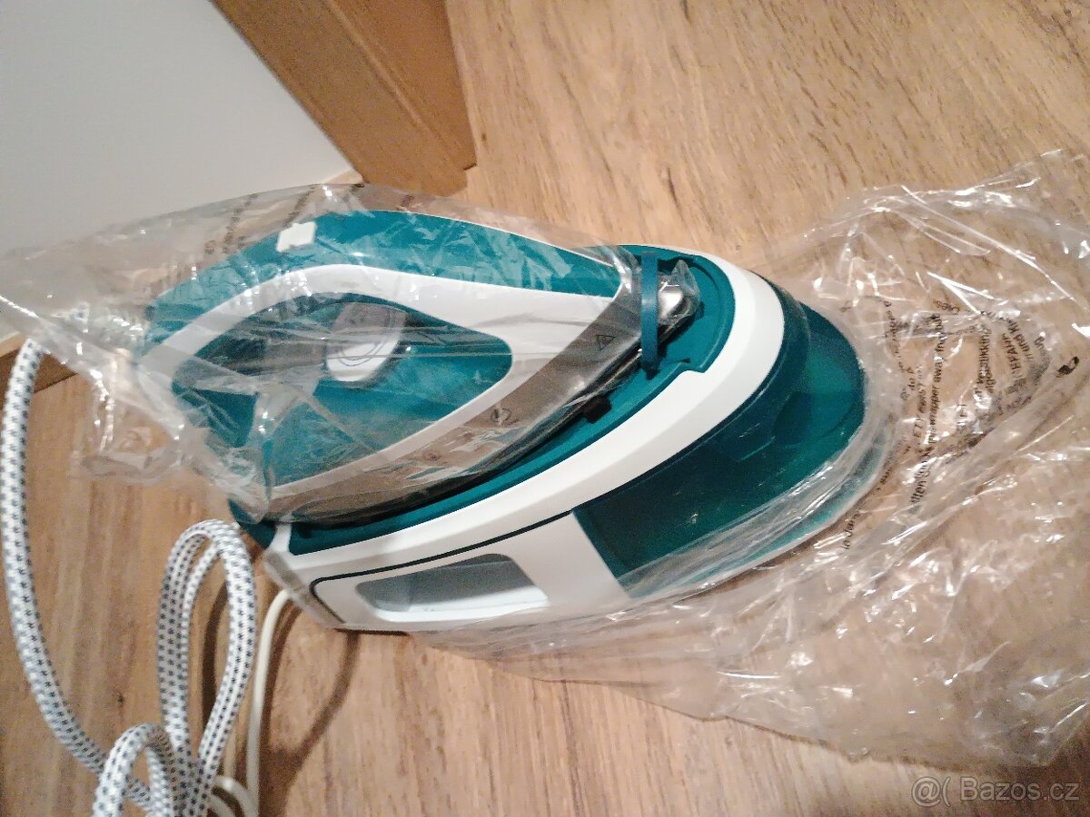 Žehlička s parním generátorem - 5