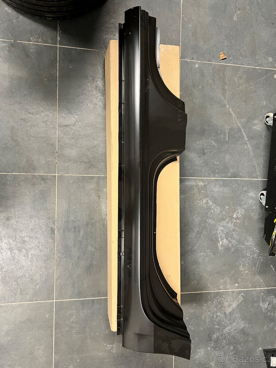 Práh Škoda Superb - 5