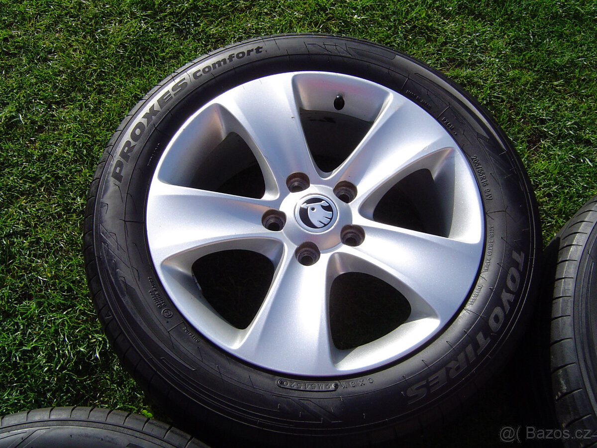 4XLETNÍ HLINÍKOVÁ KOLA ŠKODA OCTAVIA III,II 205/55 R16 .TOP - 5