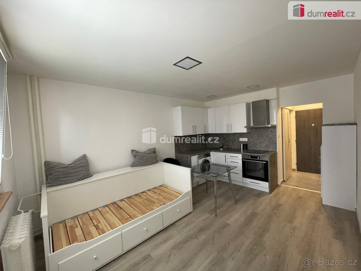 Pronájem, byt, 1+kk, 22 m2, Opava, ul. Ratibořská - 5